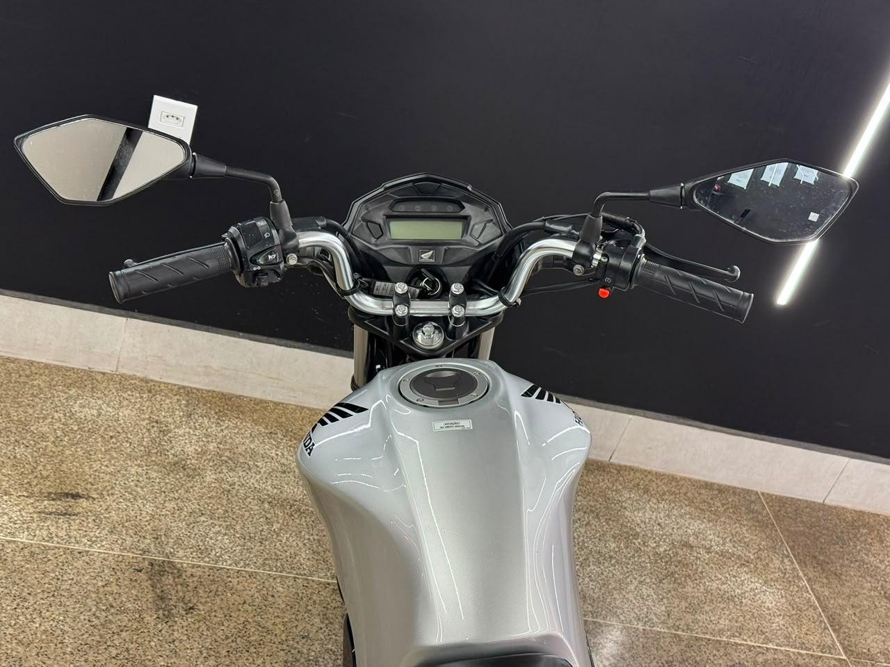 Honda CG-160 6