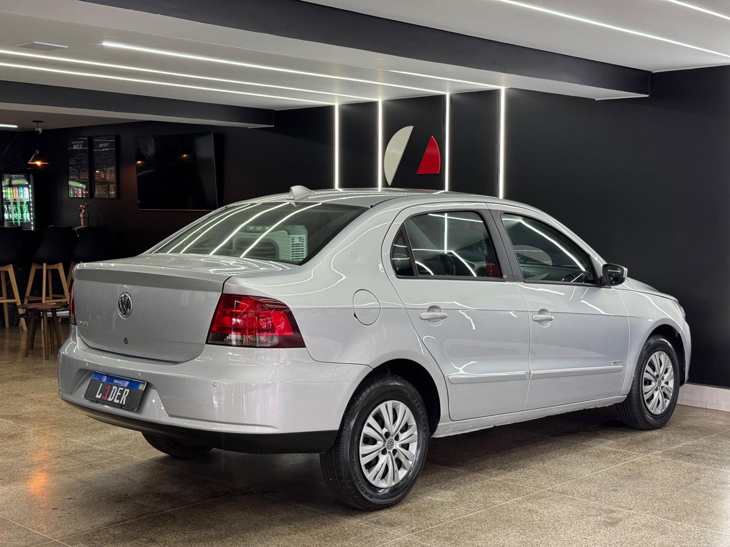 Volkswagen VOYAGE 8