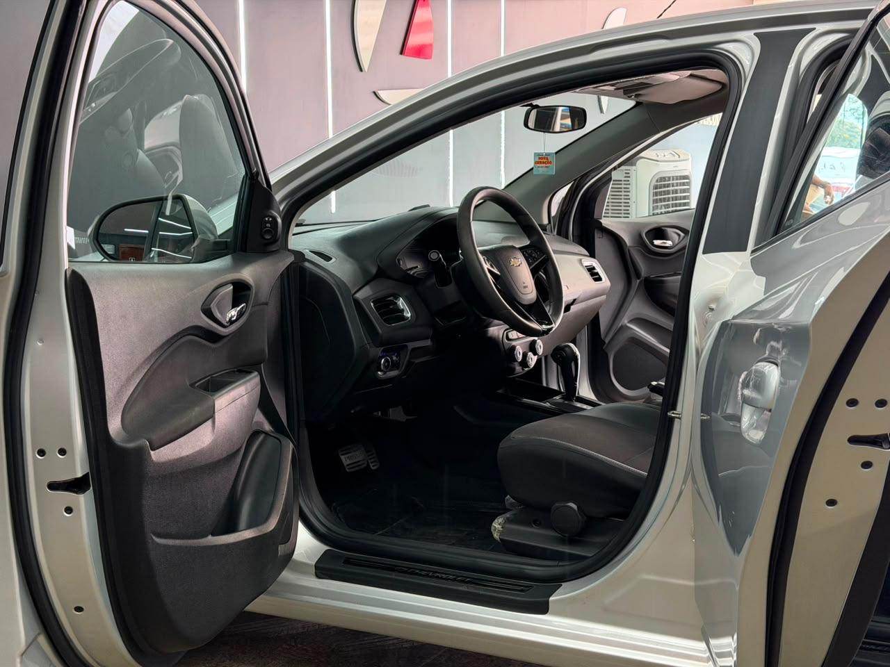Chevrolet PRISMA 11