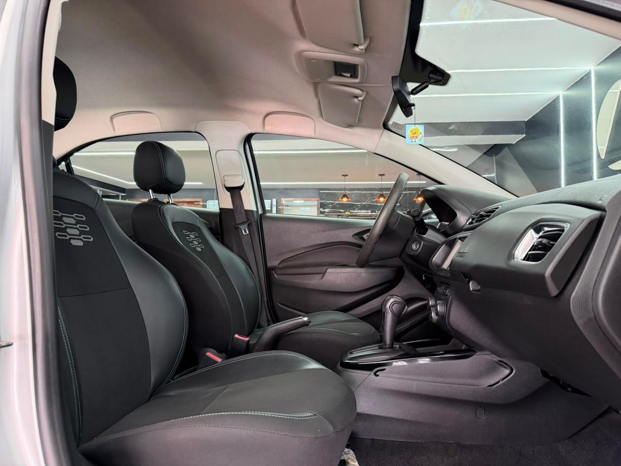 Chevrolet PRISMA 12
