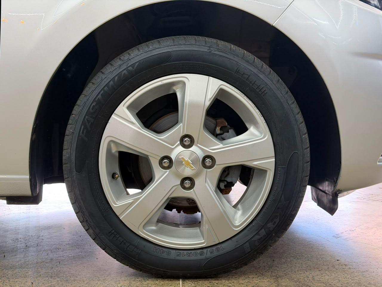 Chevrolet PRISMA 18