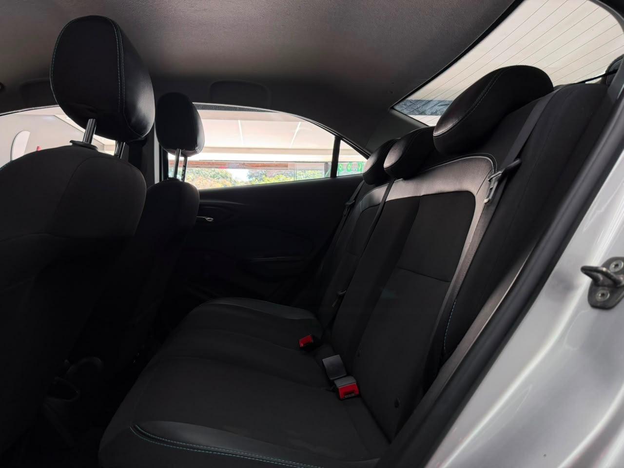 Chevrolet PRISMA 22
