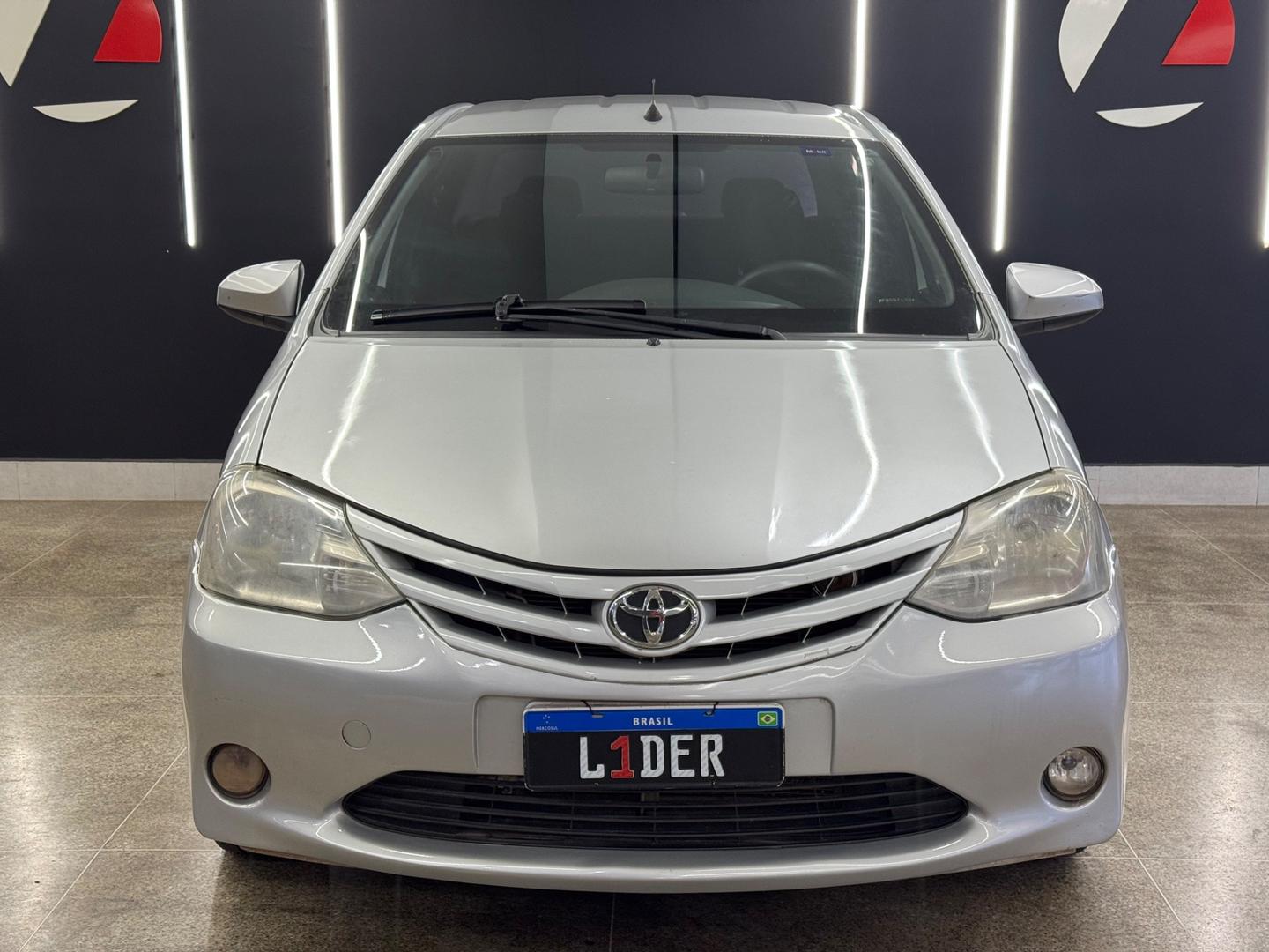 Toyota ETIOS 1