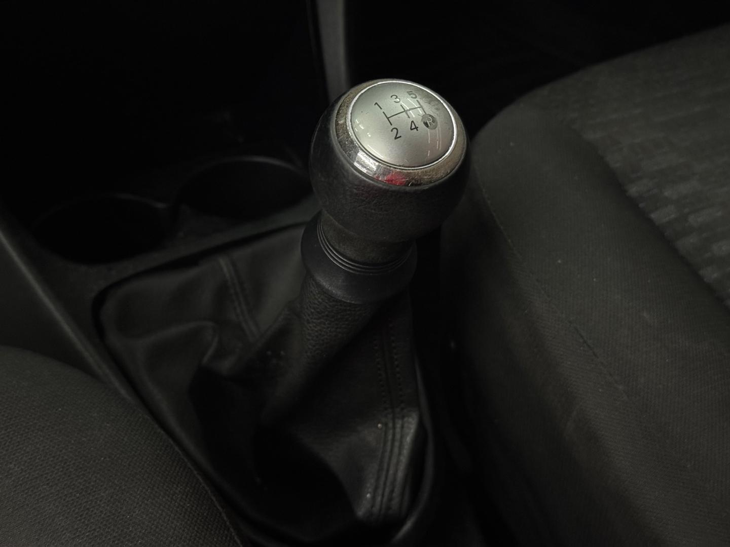 Toyota ETIOS 13