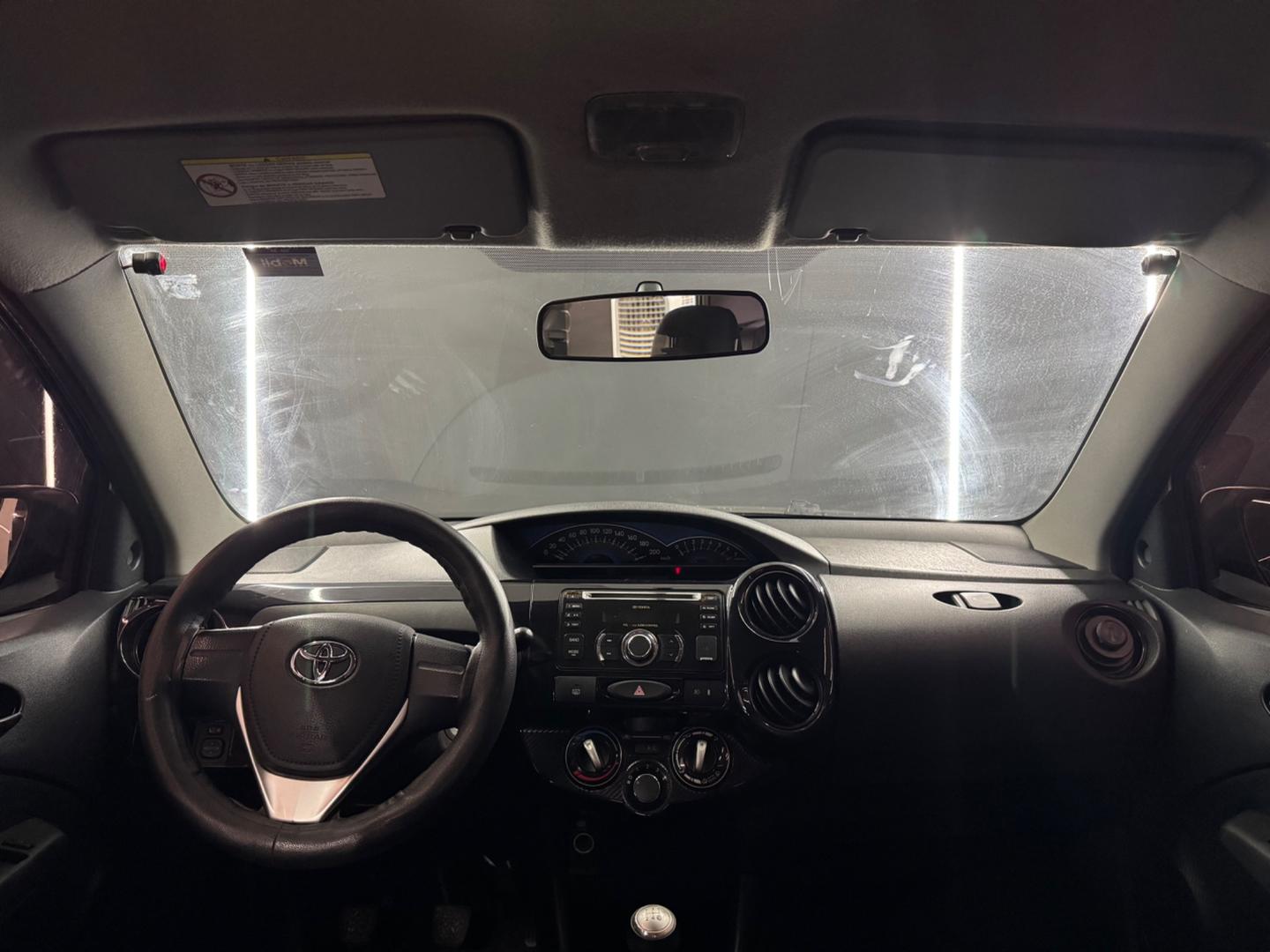 Toyota ETIOS 17
