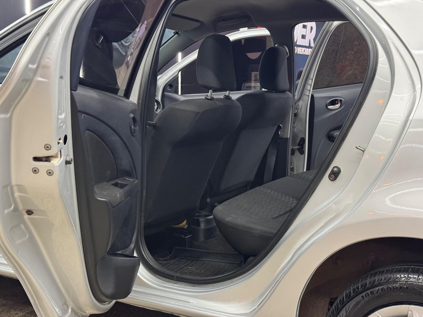 Toyota ETIOS 22