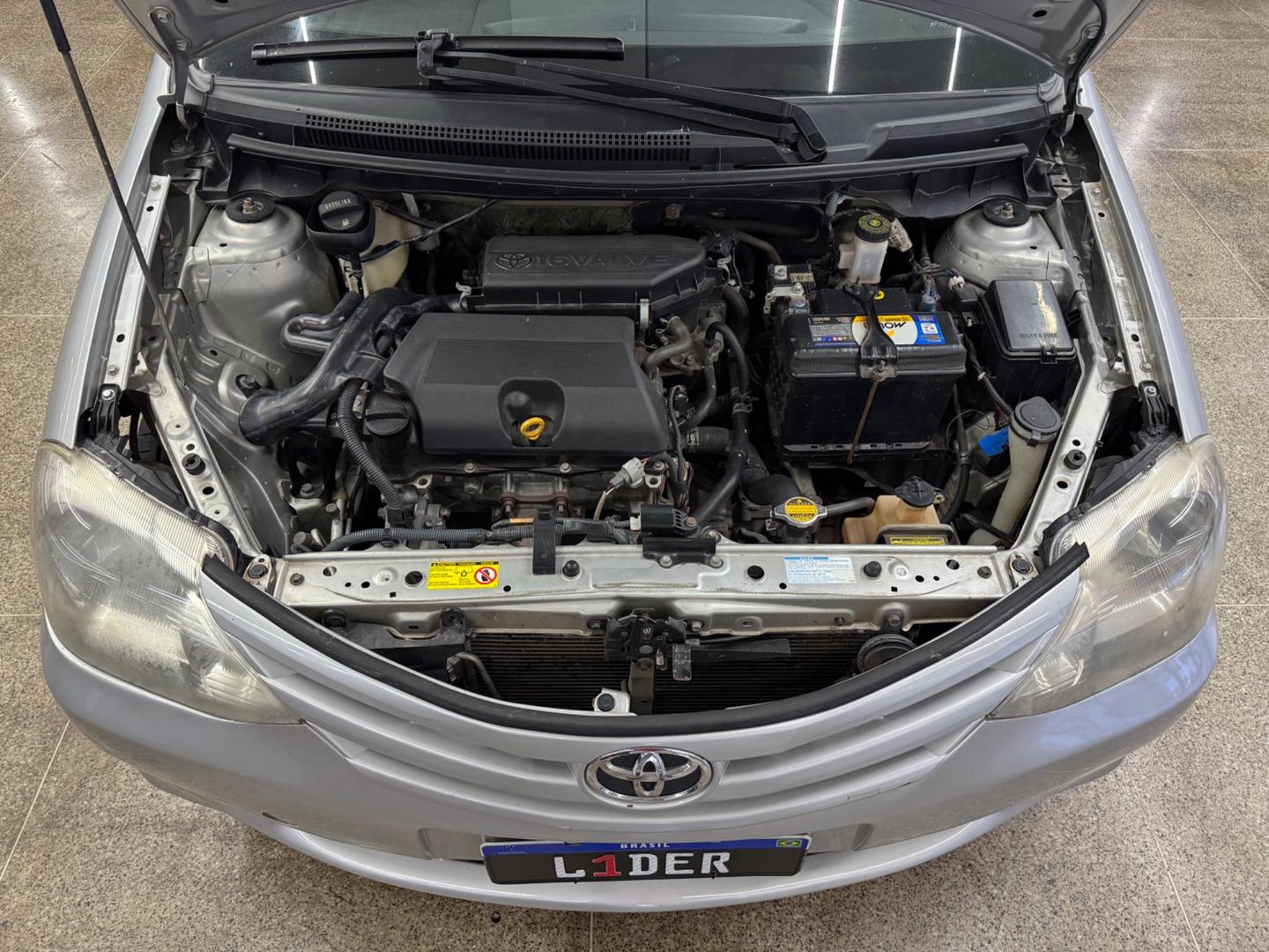 Toyota ETIOS 4