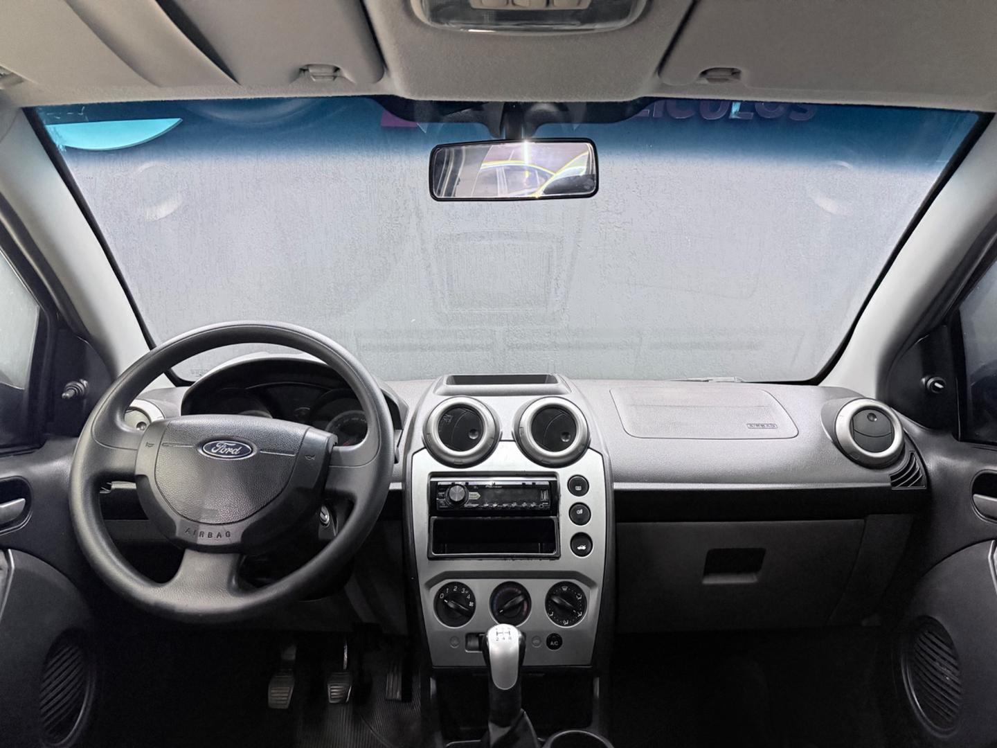 Ford FIESTA 15