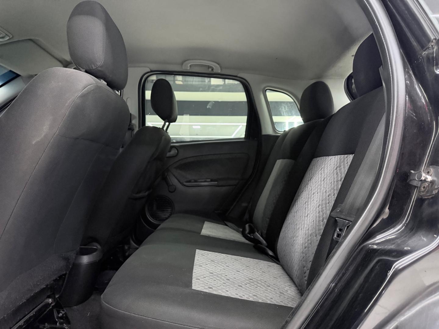 Ford FIESTA 17