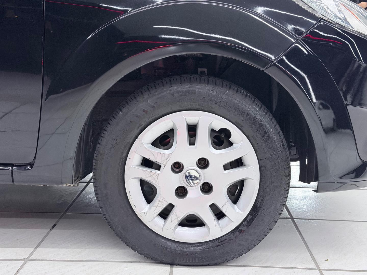 Ford FIESTA 5