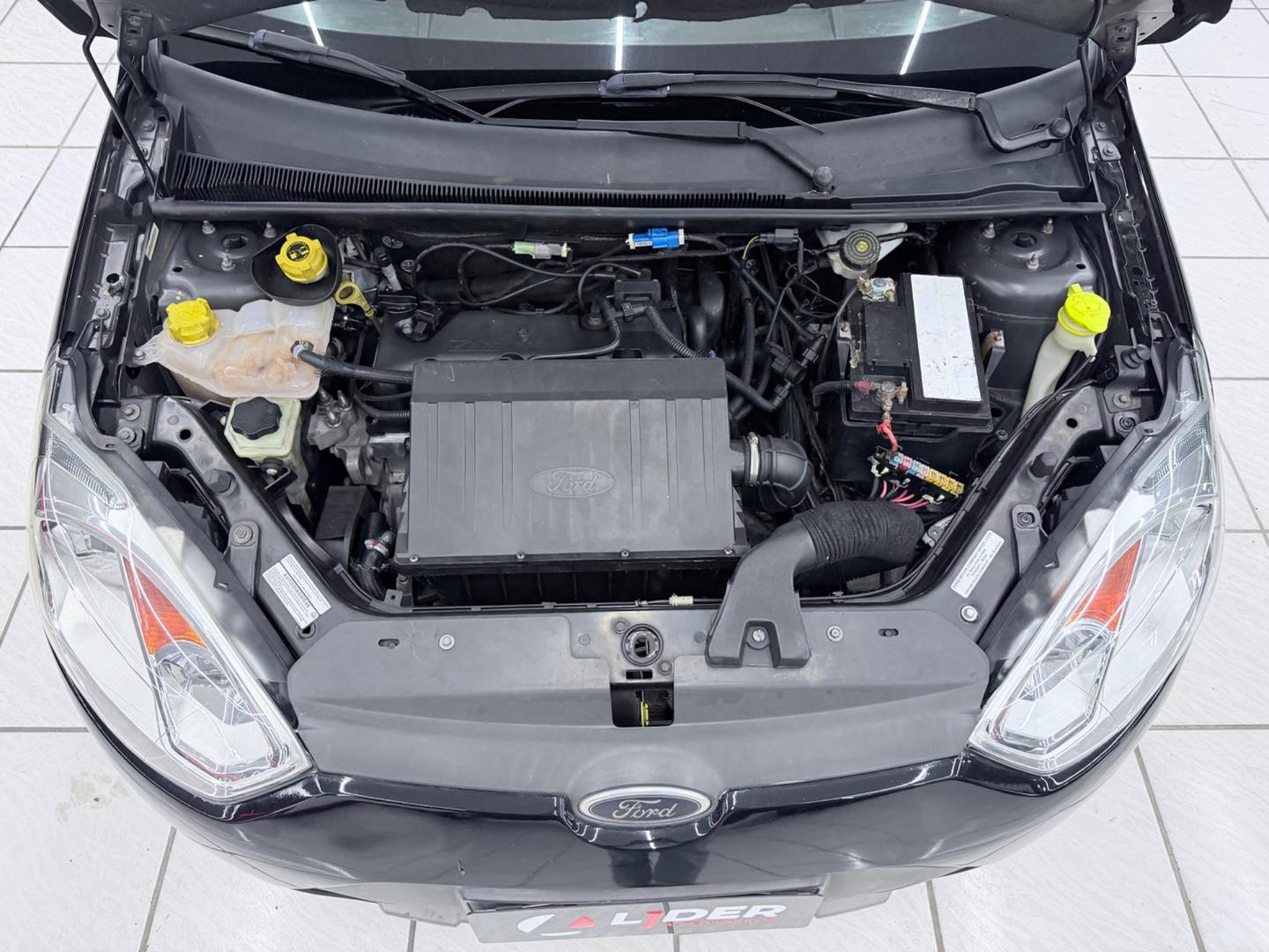 Ford FIESTA 6