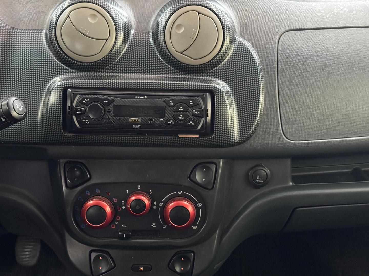 Fiat UNO 13
