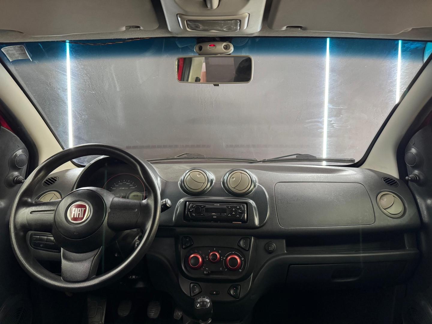 Fiat UNO 18