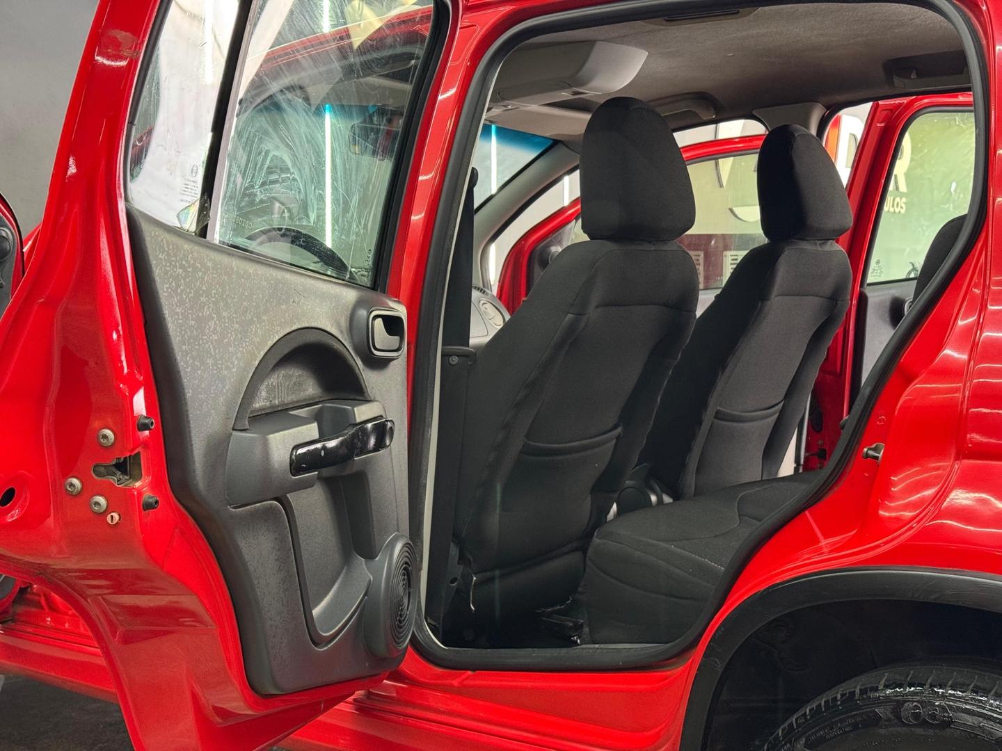 Fiat UNO 24