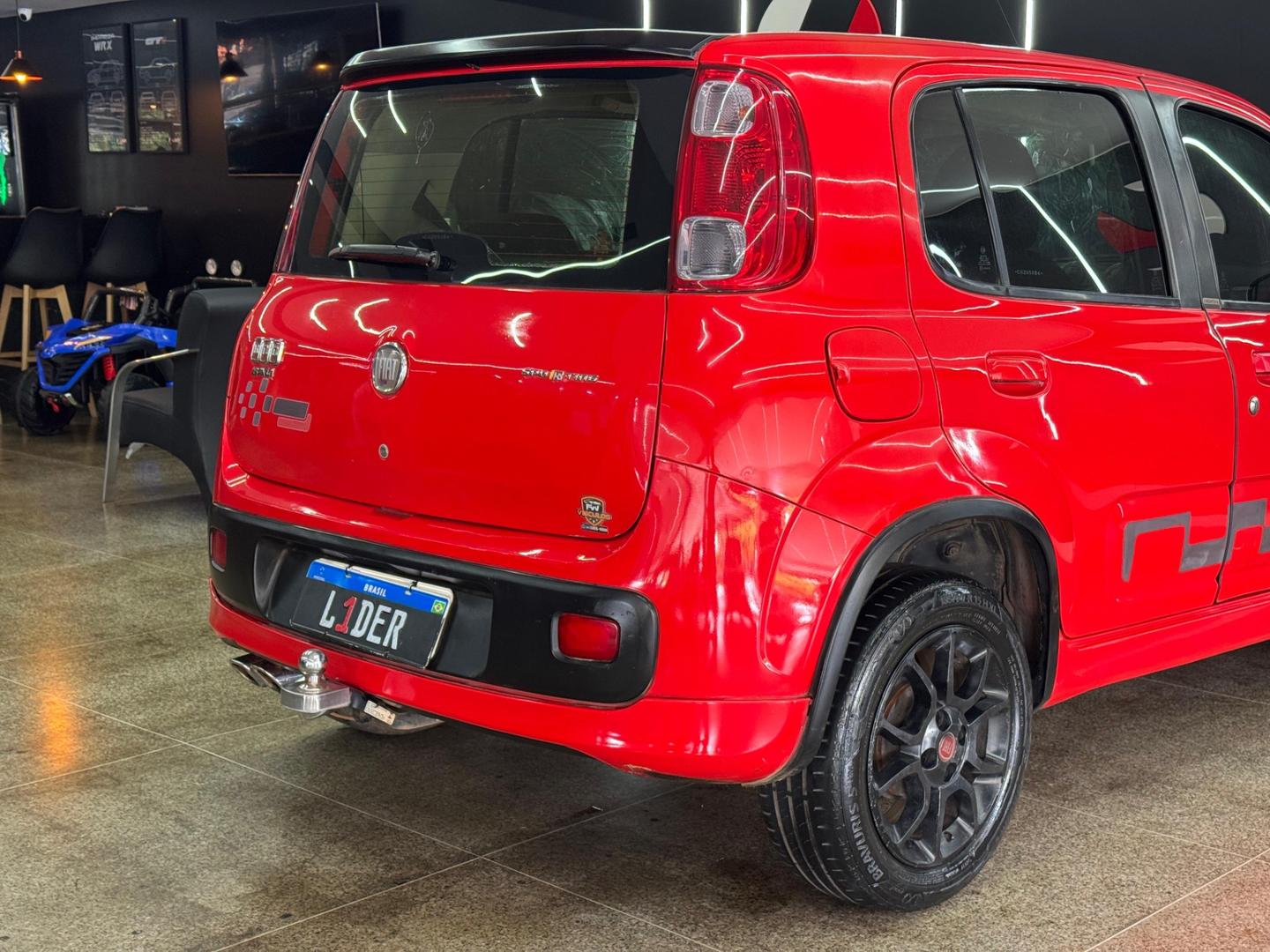 Fiat UNO 8