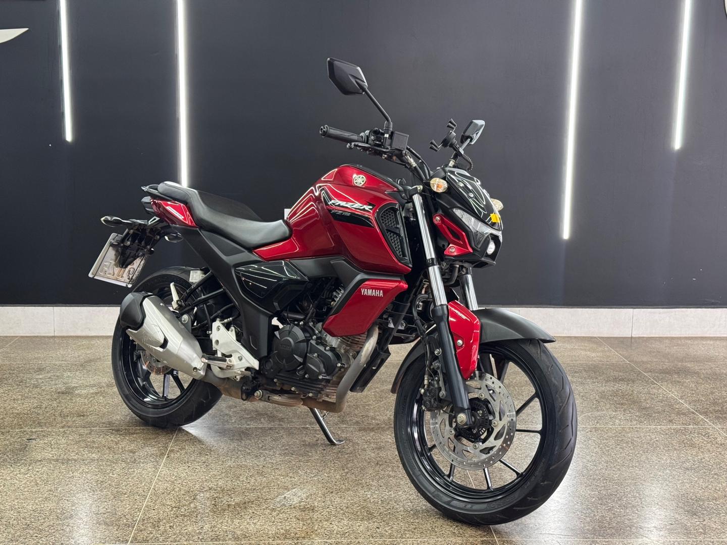 Yamaha FZ15 2