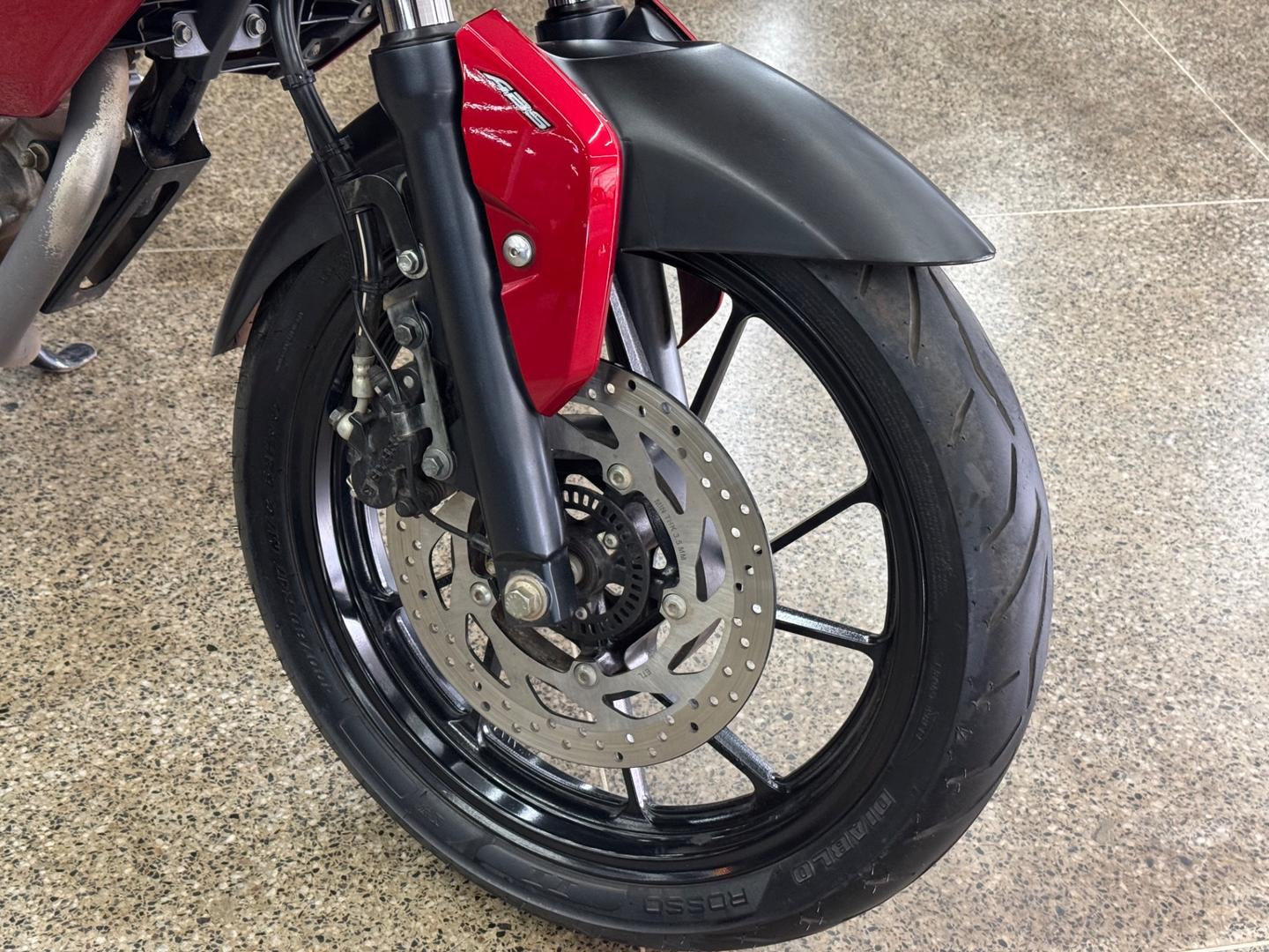 Yamaha FZ15 4