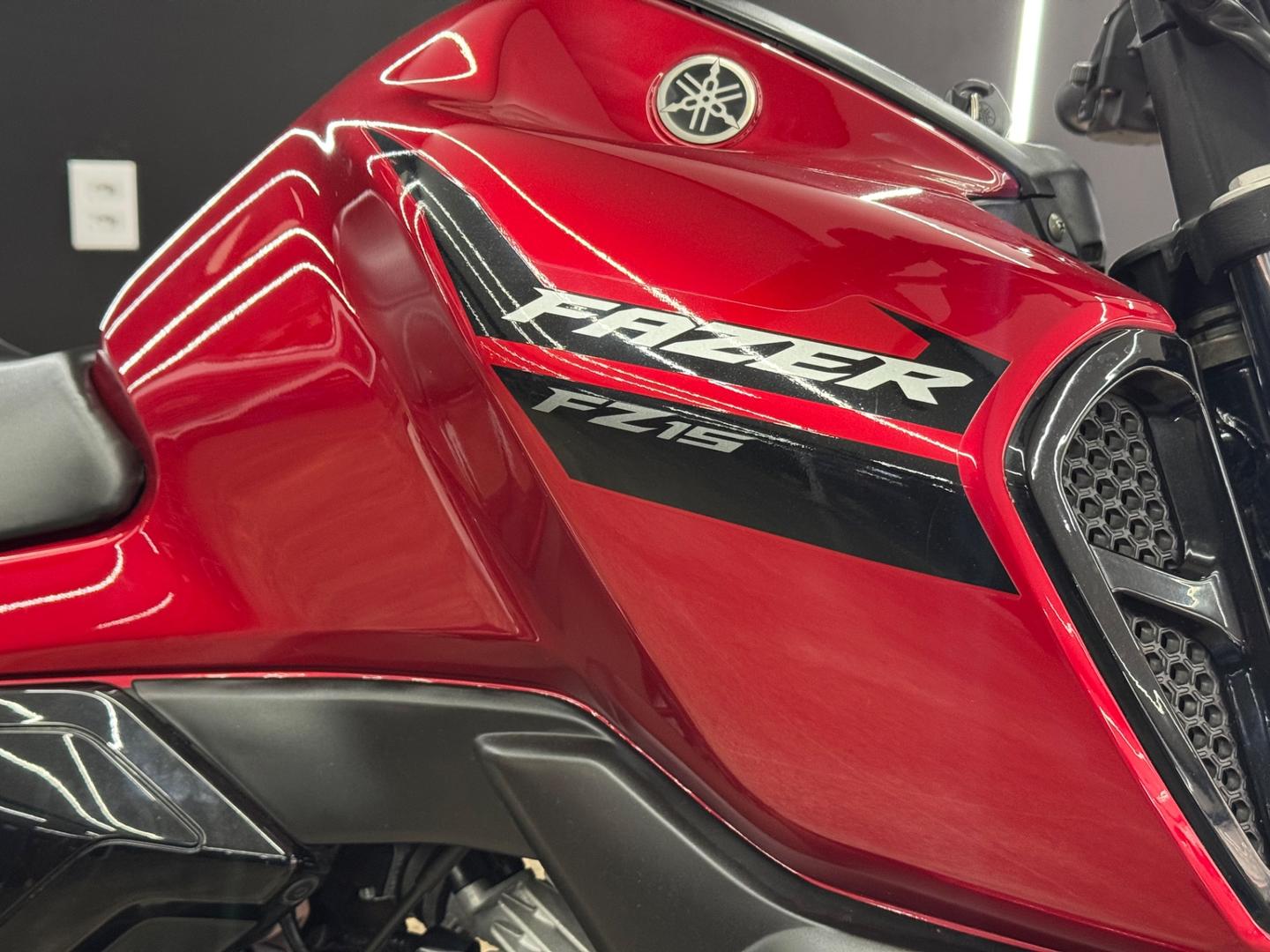 Yamaha FZ15 5