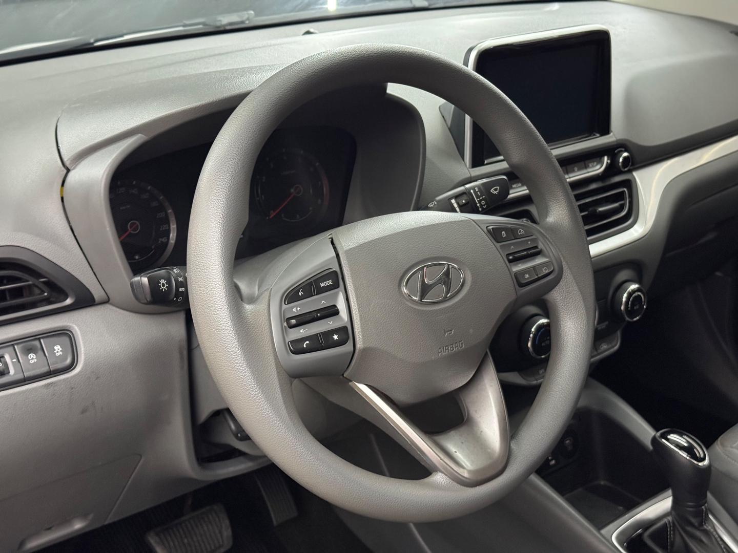 Hyundai HB20S 14