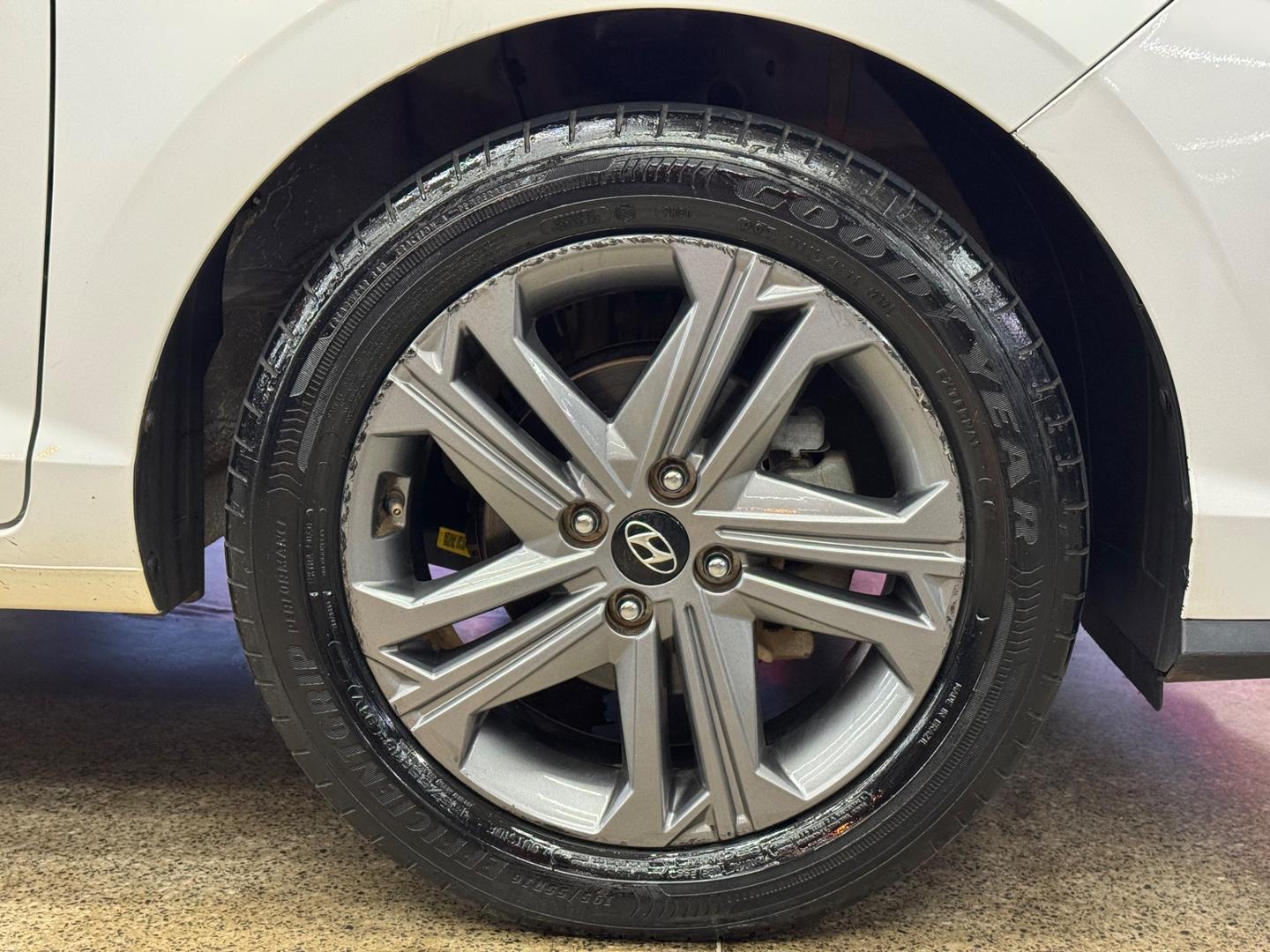 Hyundai HB20S 5