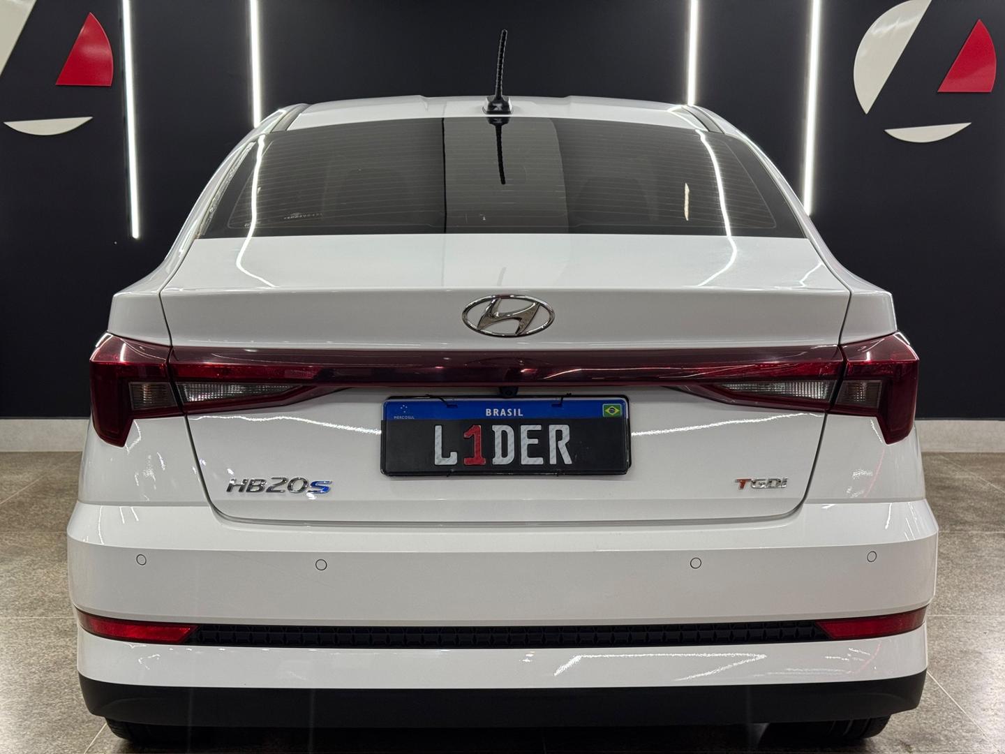 Hyundai HB20S 6