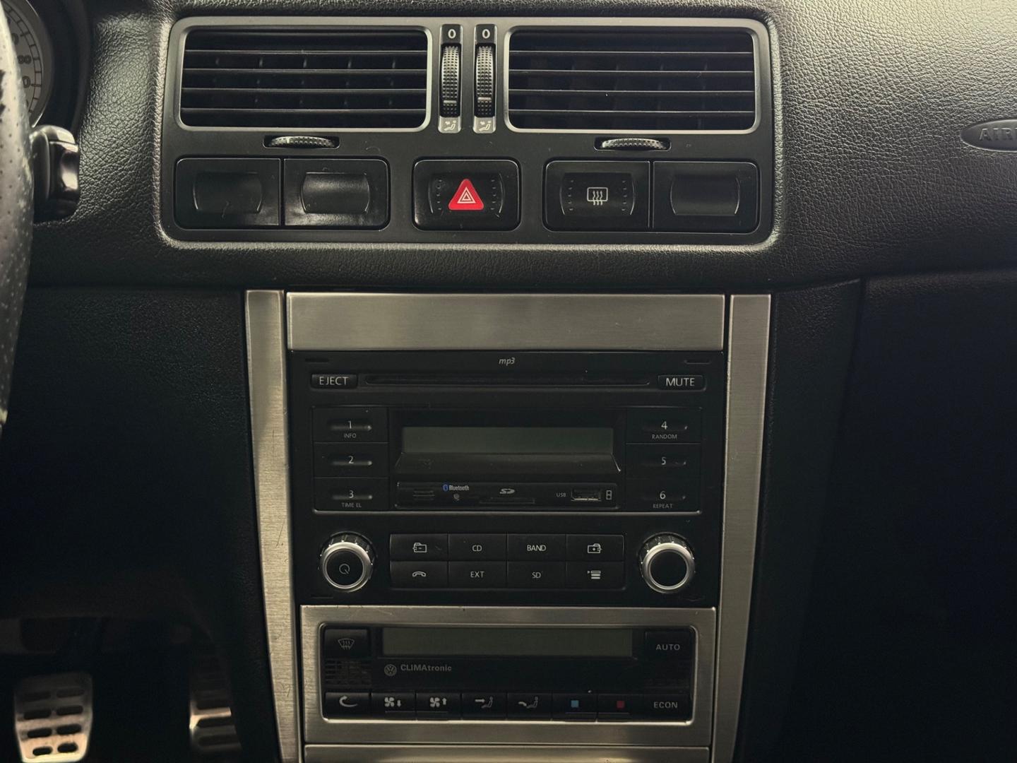Volkswagen GOLF 13