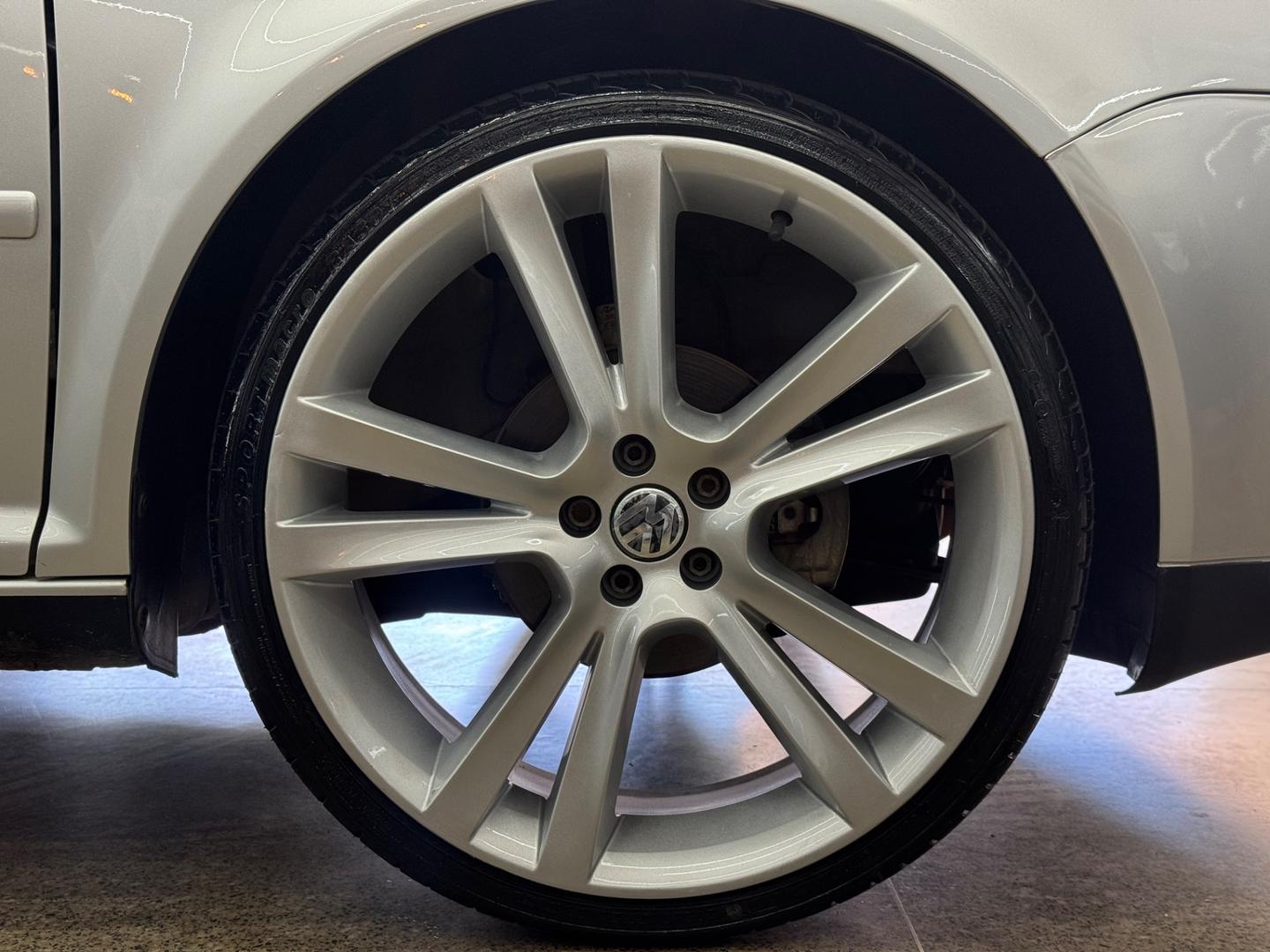 Volkswagen GOLF 5