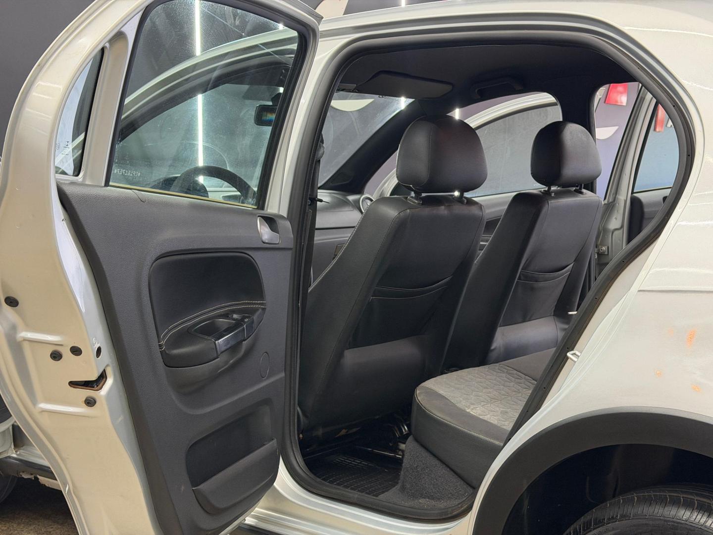 Volkswagen NOVO 10