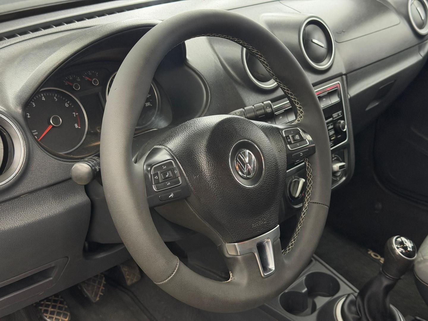 Volkswagen NOVO 14