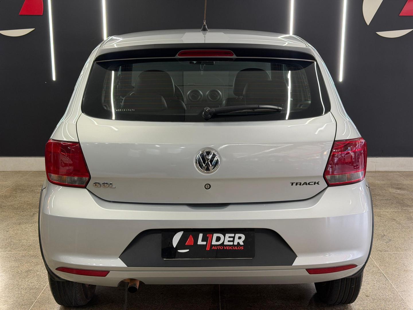 Volkswagen NOVO 2