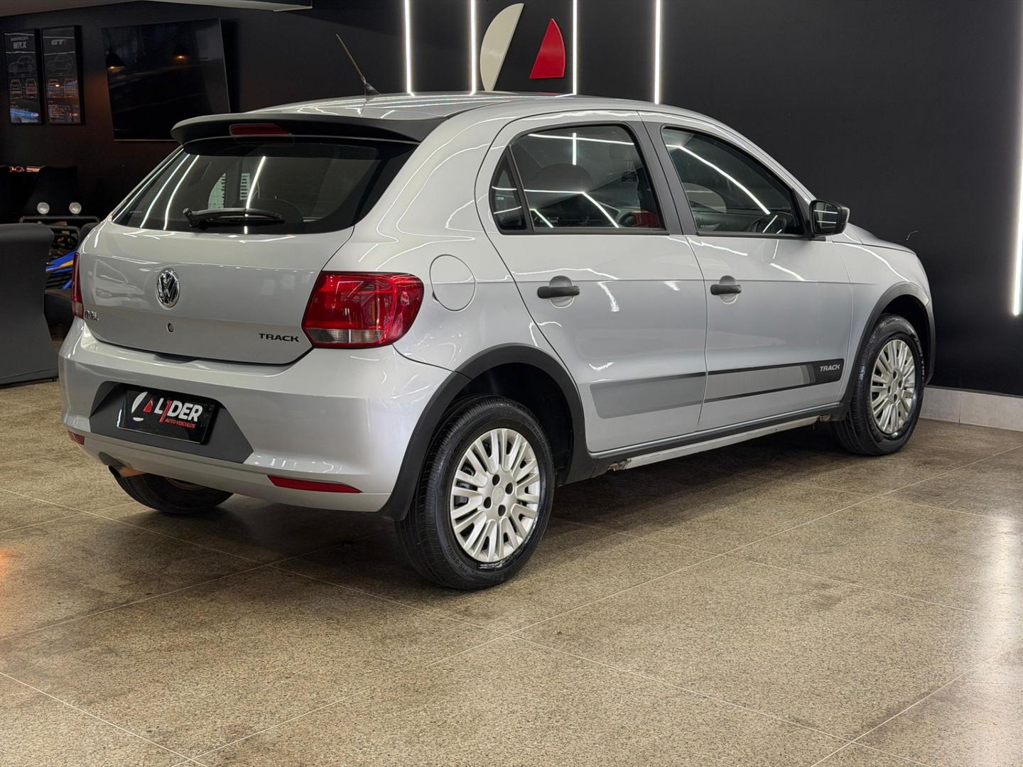 Volkswagen NOVO 17