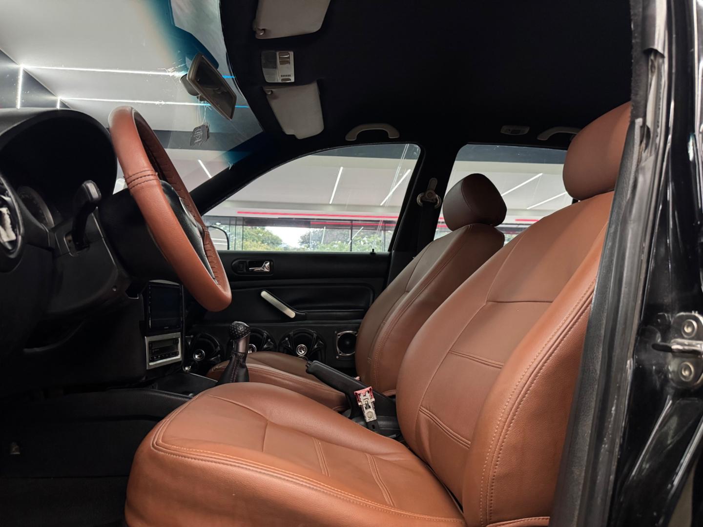 Volkswagen GOLF 16