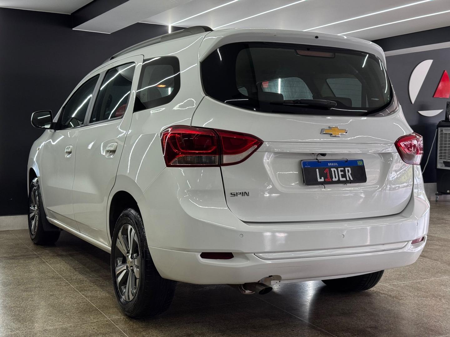 Chevrolet SPIN 11