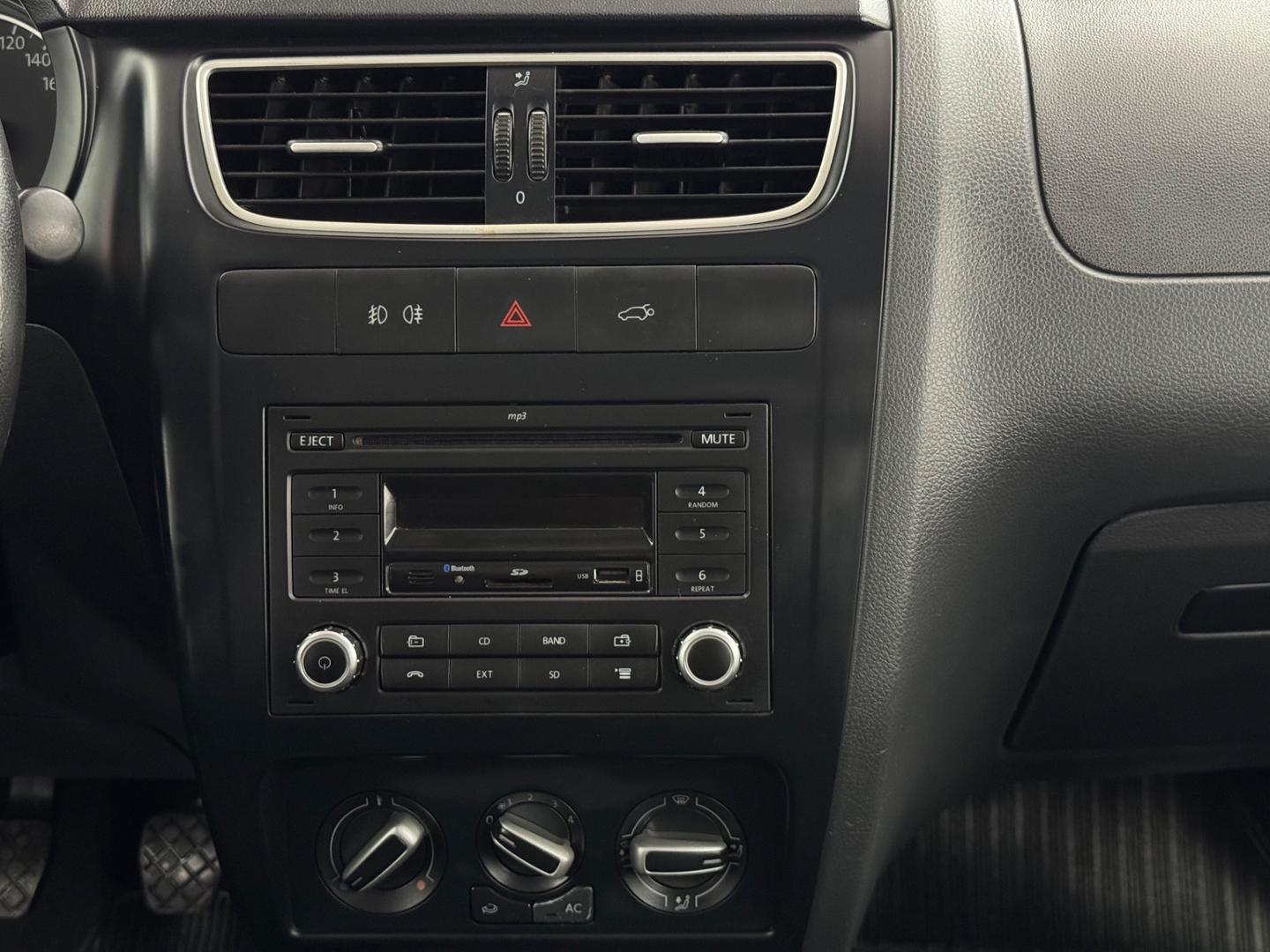 Volkswagen CROSSFOX 13
