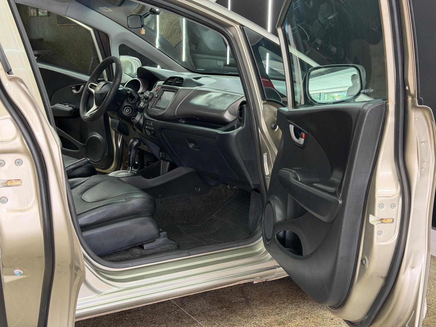 Honda FIT 23