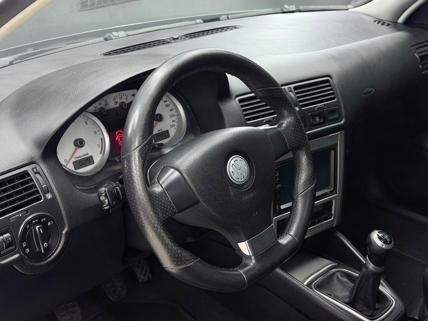 Volkswagen GOLF 12
