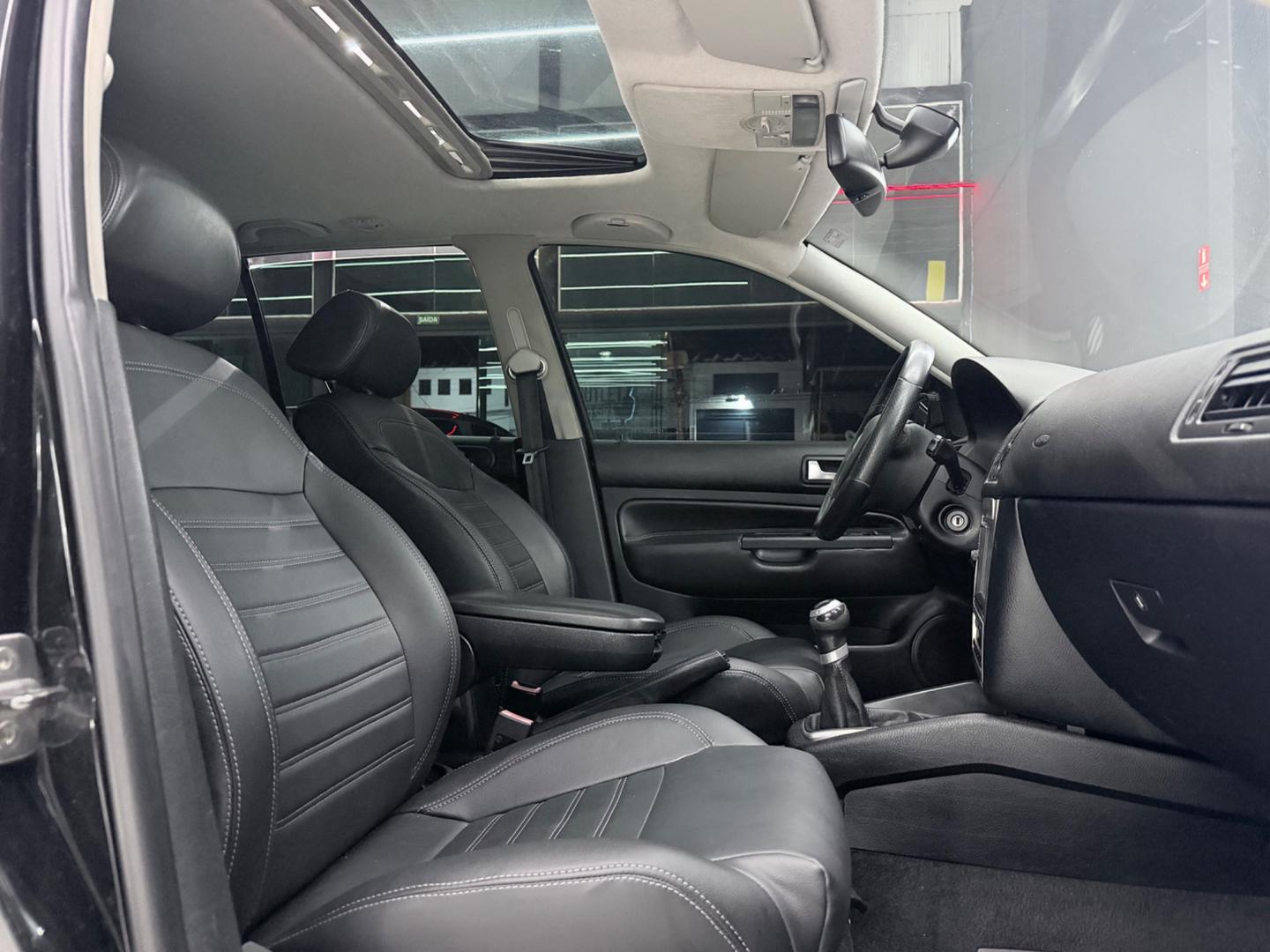 Volkswagen GOLF 21