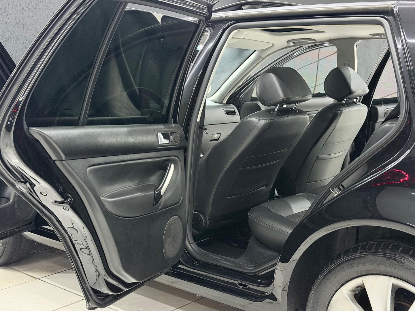 Volkswagen GOLF 23
