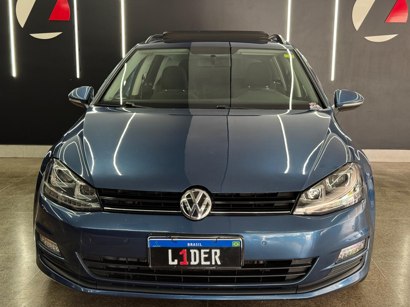 Volkswagen GOLF 1