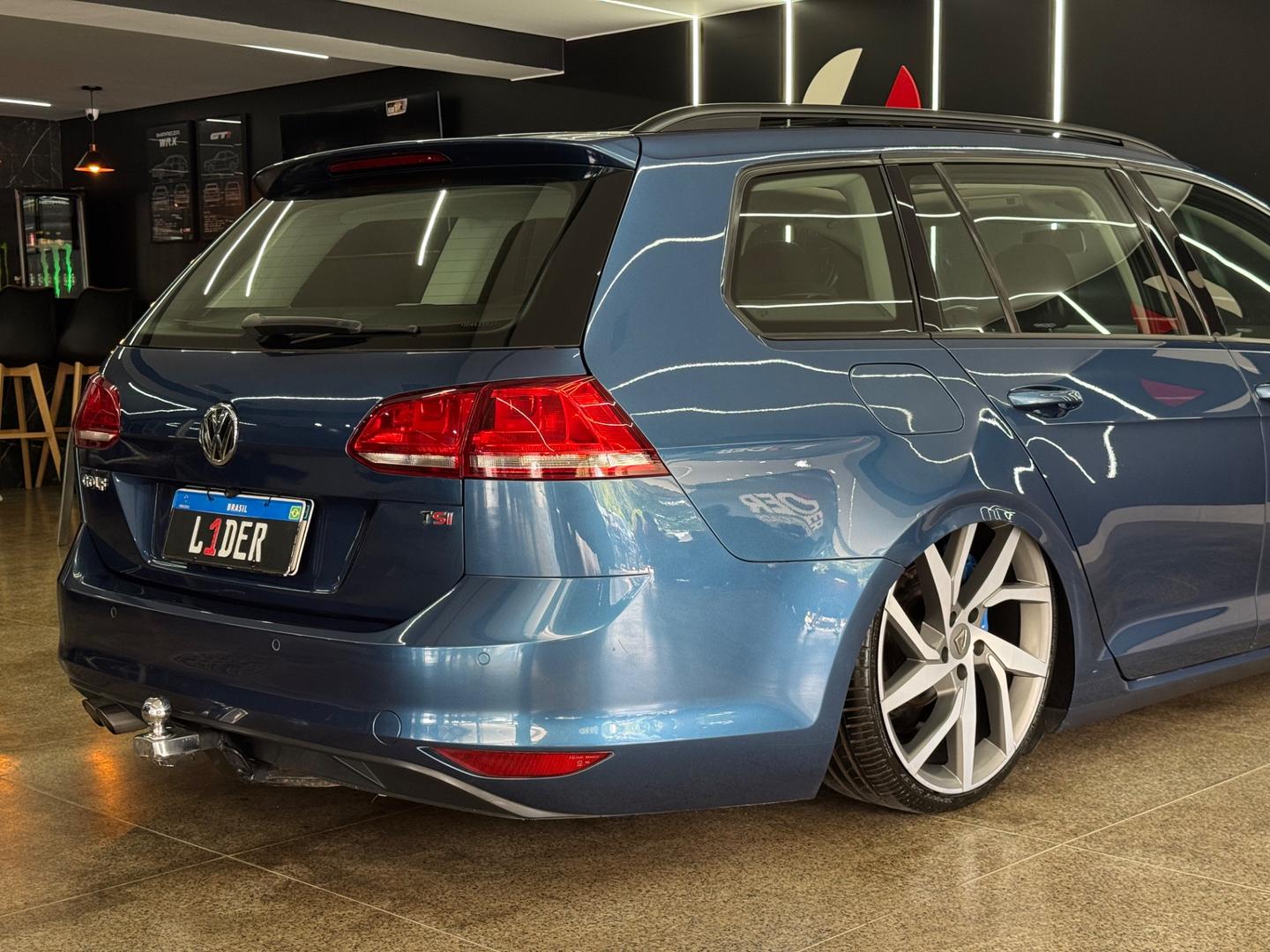 Volkswagen GOLF 21