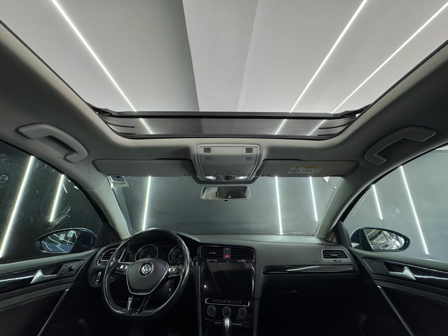 Volkswagen GOLF 30