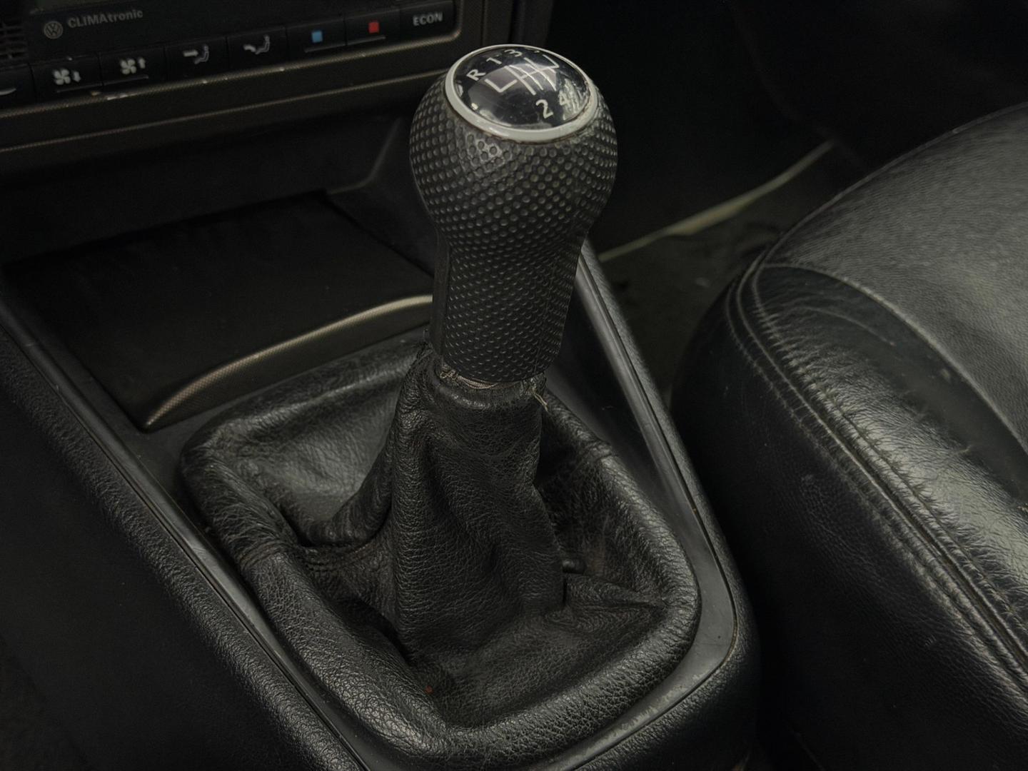 Volkswagen GOLF 1