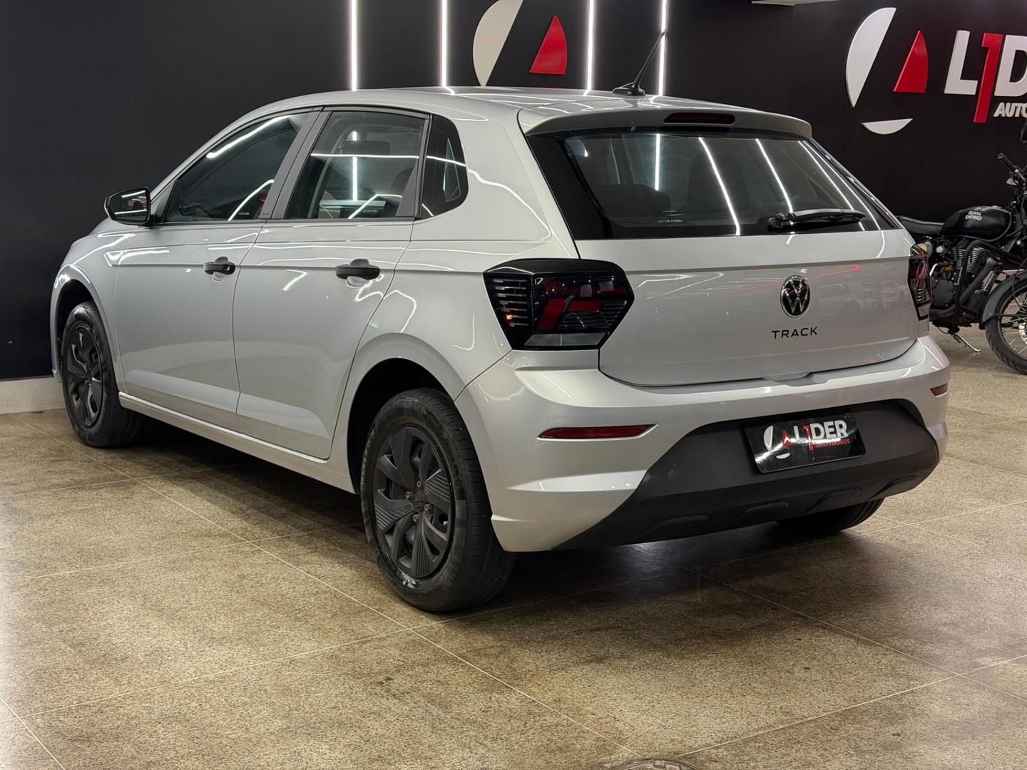 Volkswagen POLO 1