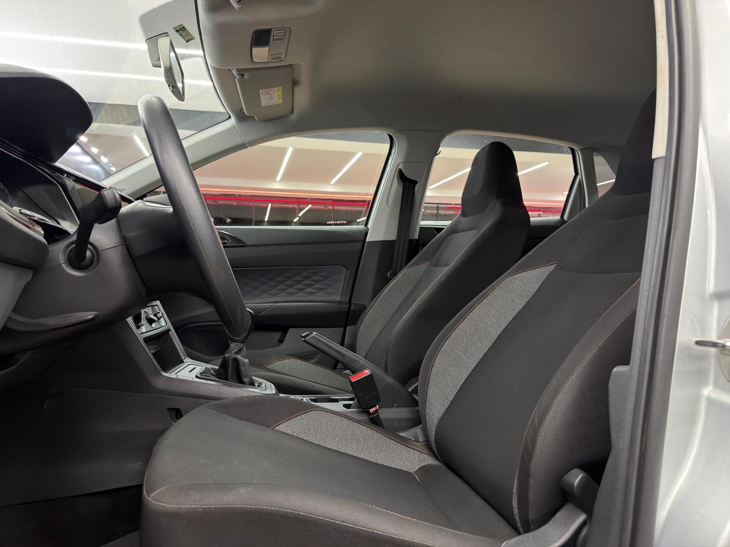 Volkswagen POLO 9