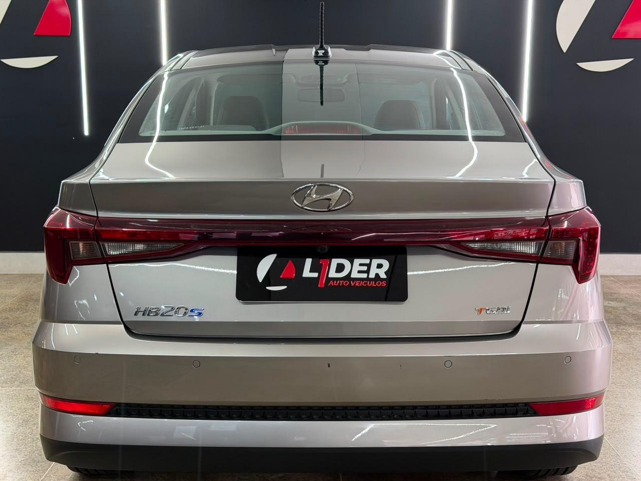 Hyundai HB20S 25