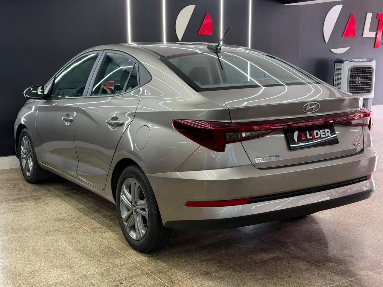 Hyundai HB20S 26