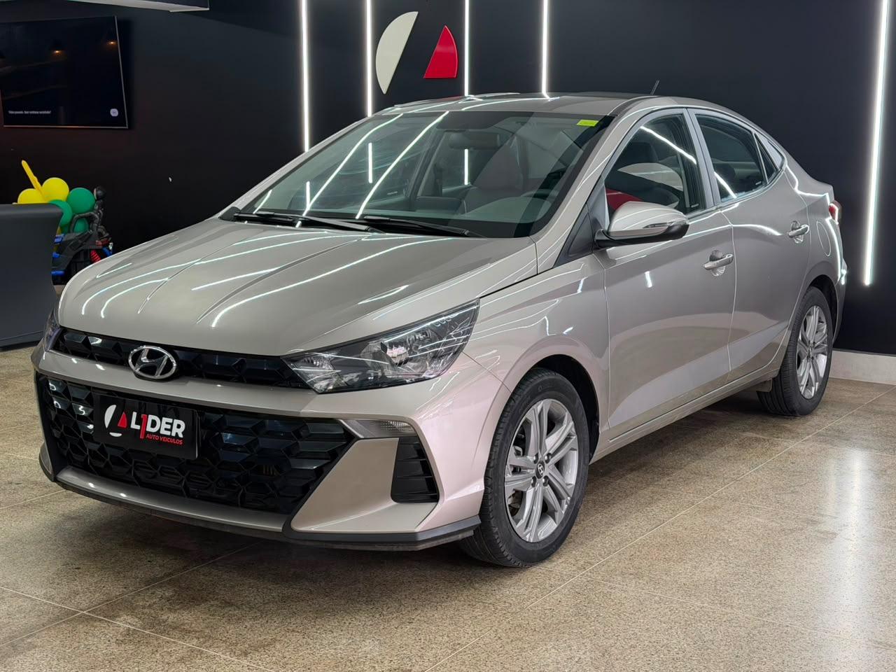 Hyundai HB20S 10