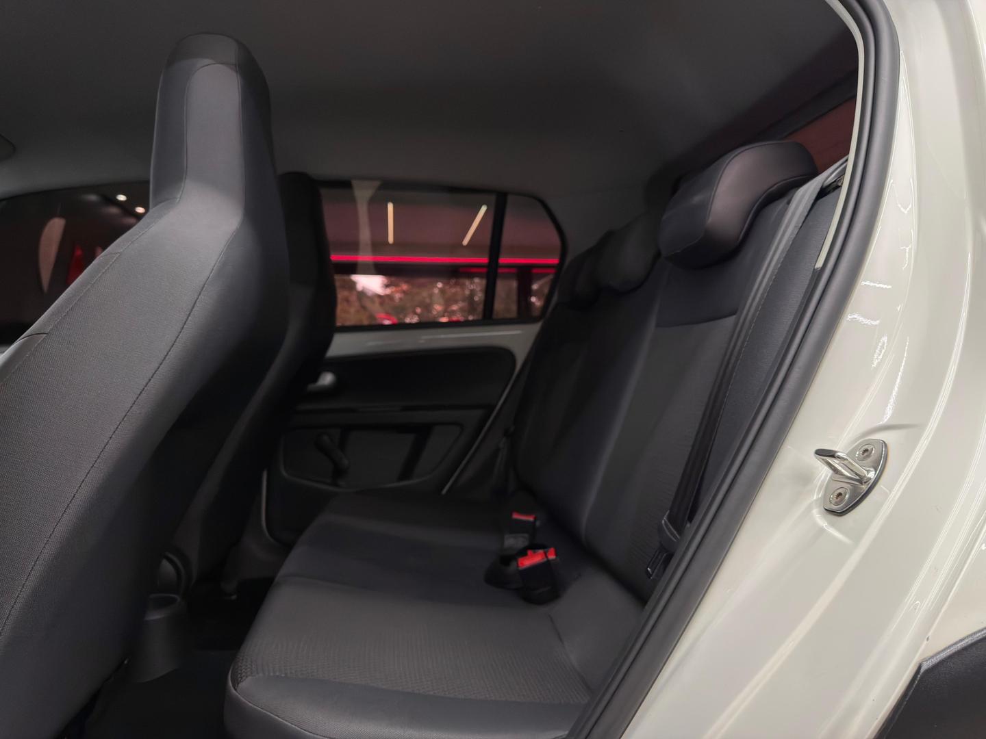 Volkswagen UP-XTREME 14
