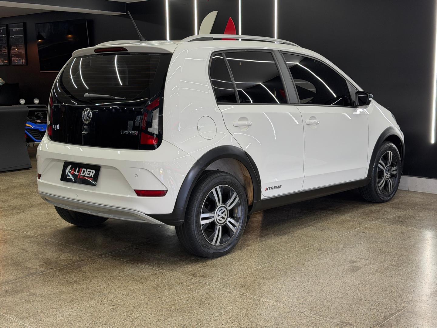 Volkswagen UP-XTREME 6
