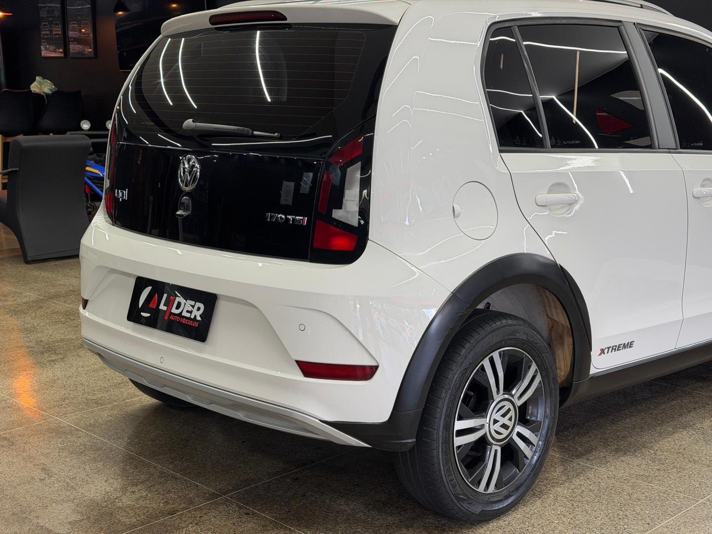 Volkswagen UP-XTREME 8
